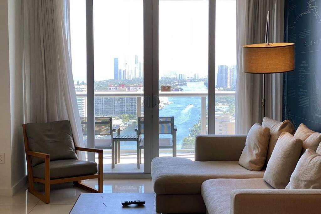Amazing 1B-1B Apartment With Amazing View! 28A Hallandale Beach Exterior photo