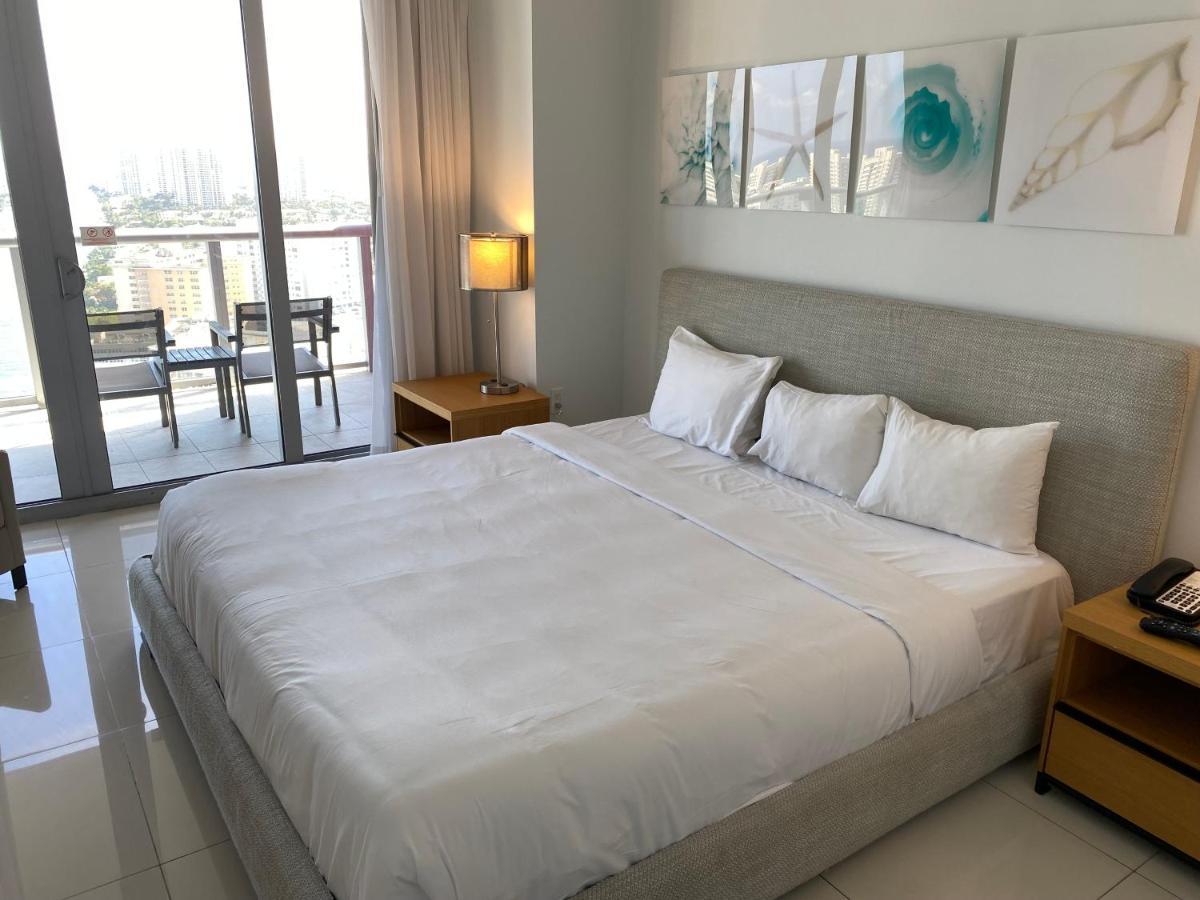 Amazing 1B-1B Apartment With Amazing View! 28A Hallandale Beach Exterior photo