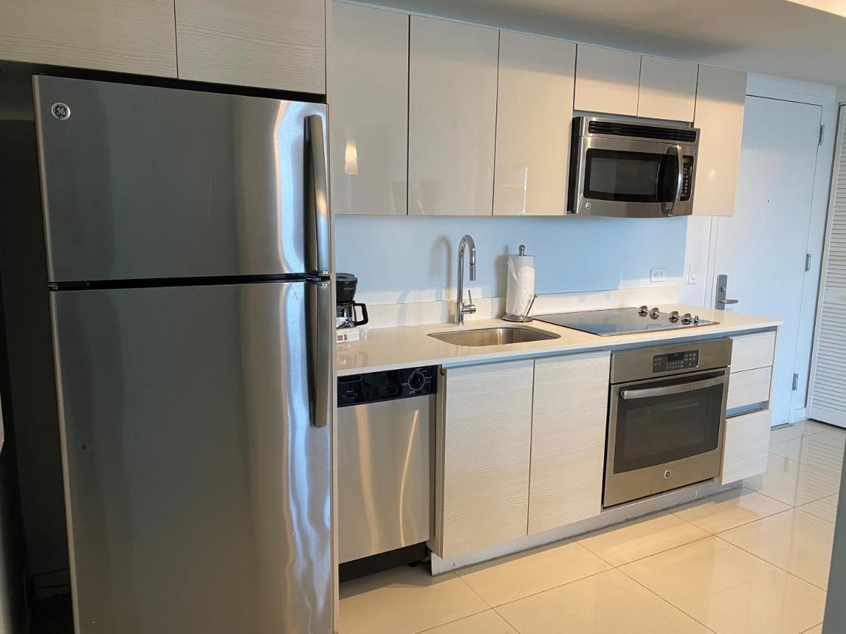 Amazing 1B-1B Apartment With Amazing View! 28A Hallandale Beach Exterior photo
