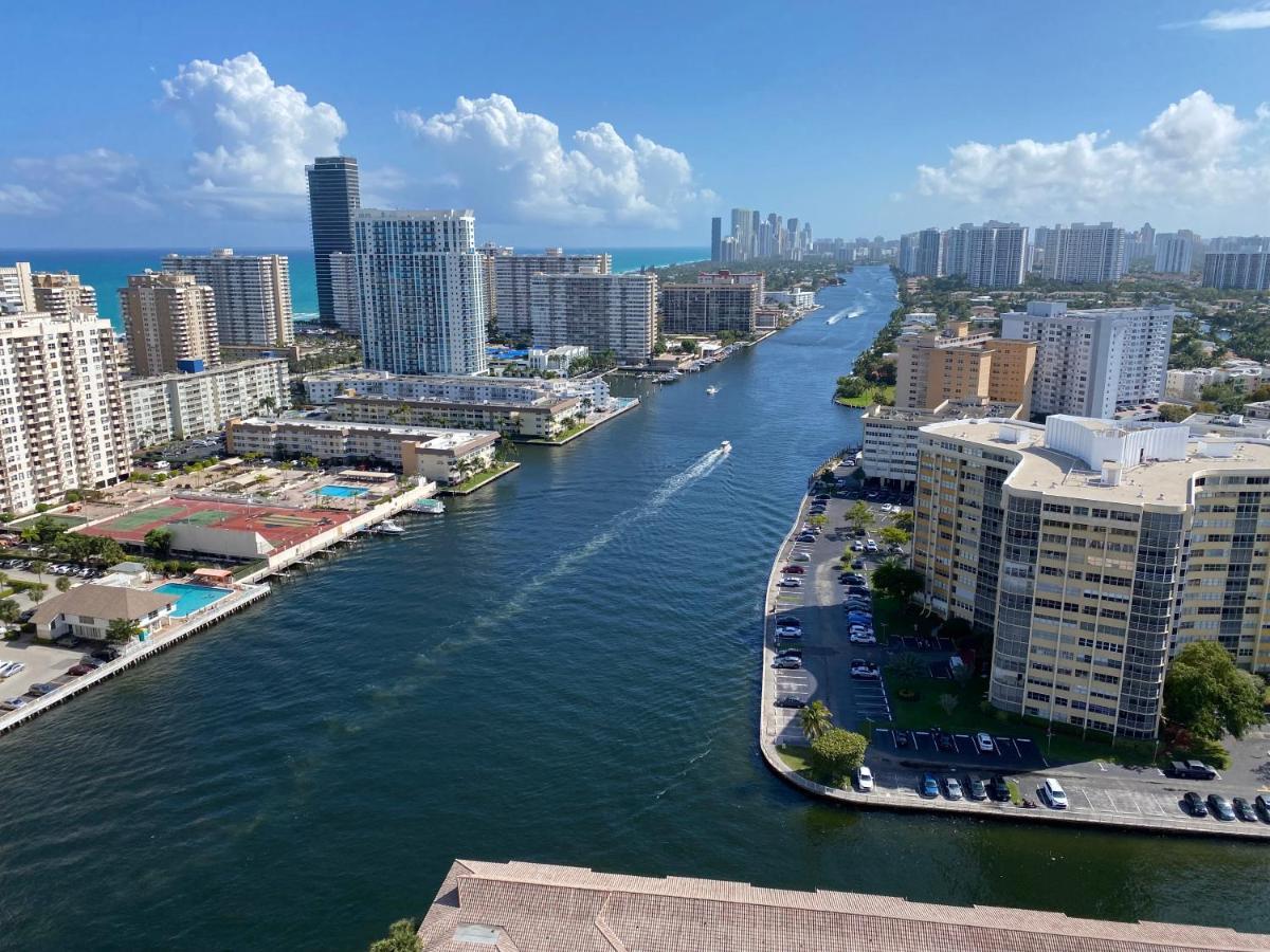 Amazing 1B-1B Apartment With Amazing View! 28A Hallandale Beach Exterior photo
