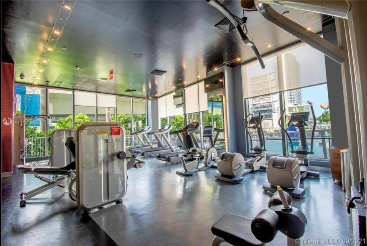 Amazing 1B-1B Apartment With Amazing View! 28A Hallandale Beach Exterior photo
