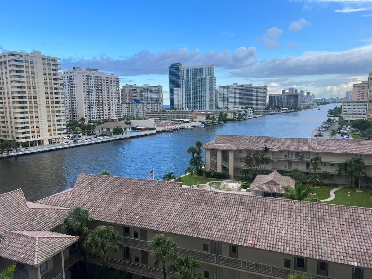 Amazing 1B-1B Apartment With Amazing View! 28A Hallandale Beach Exterior photo